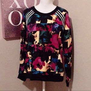 ⭐️NWT⭐️Nicole Miller print sweatshirt